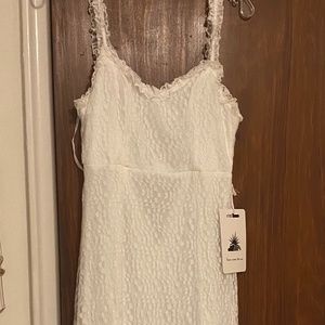 Selfie Leslie white dress